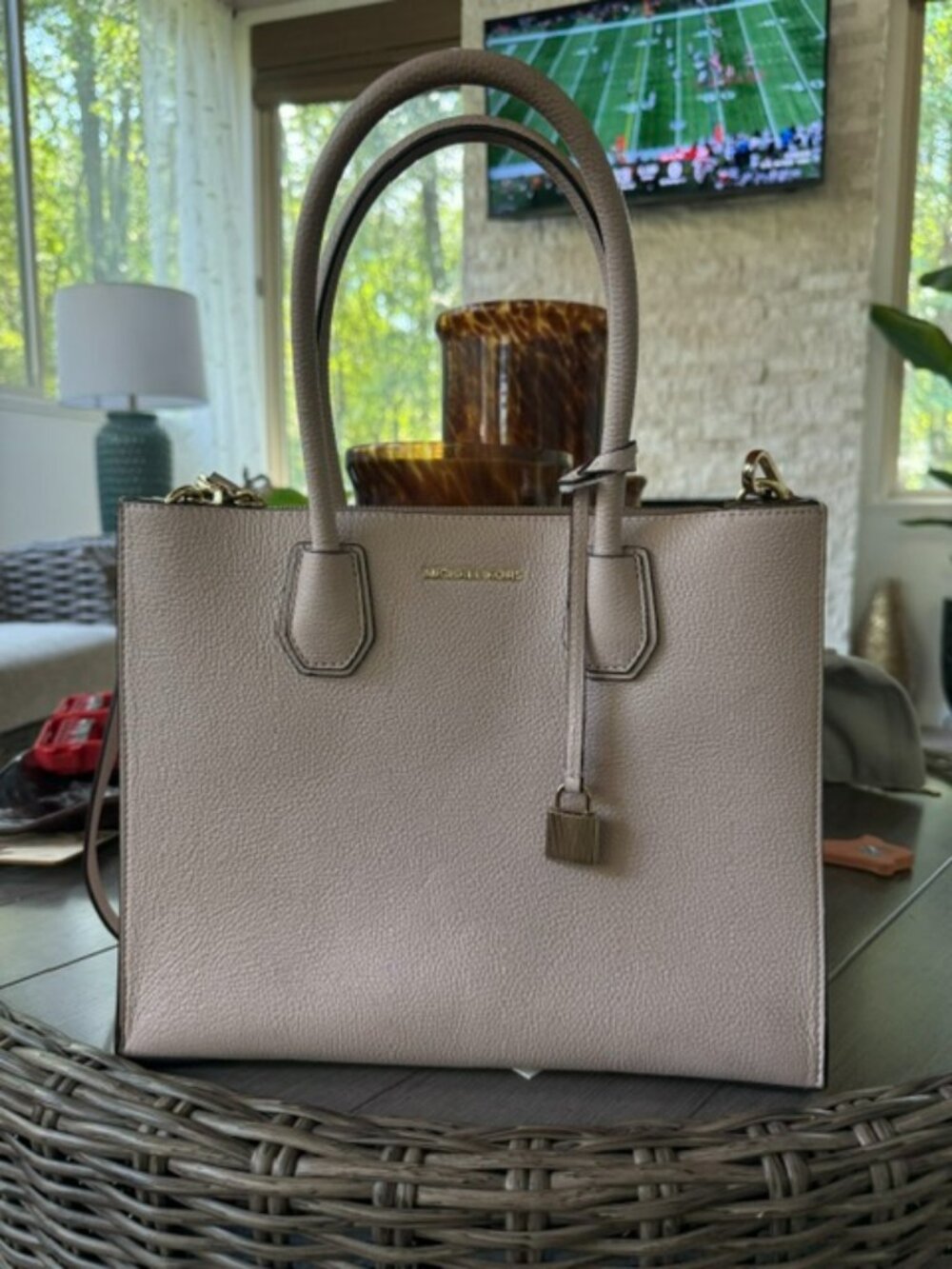 Michael Kors soft pink Mercer